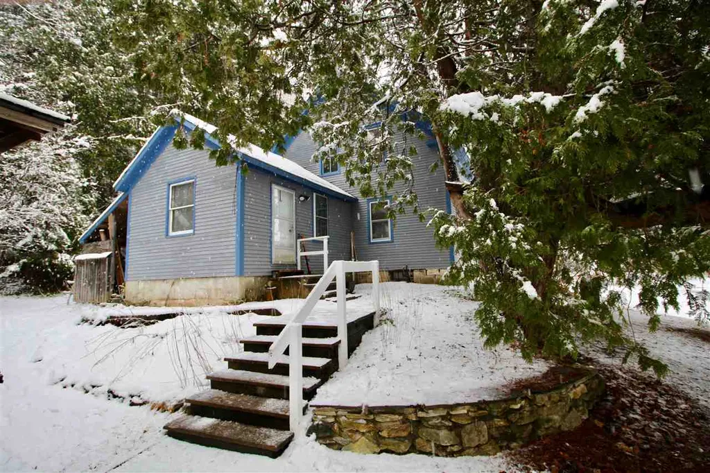 23 Green Square Proctor VT 05765