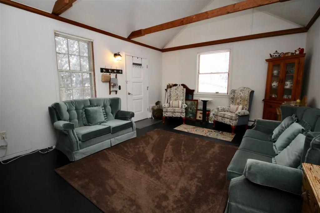 23 Green Square Proctor VT 05765