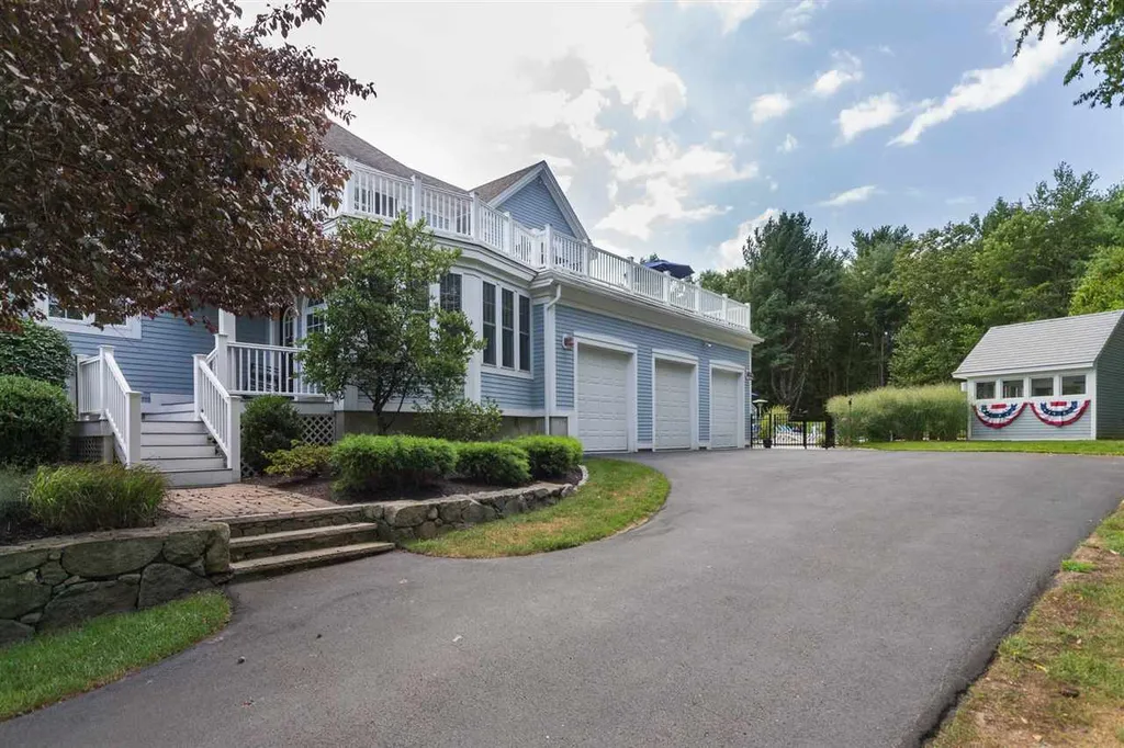 4 Seavey Pasture Road Stratham NH 03885