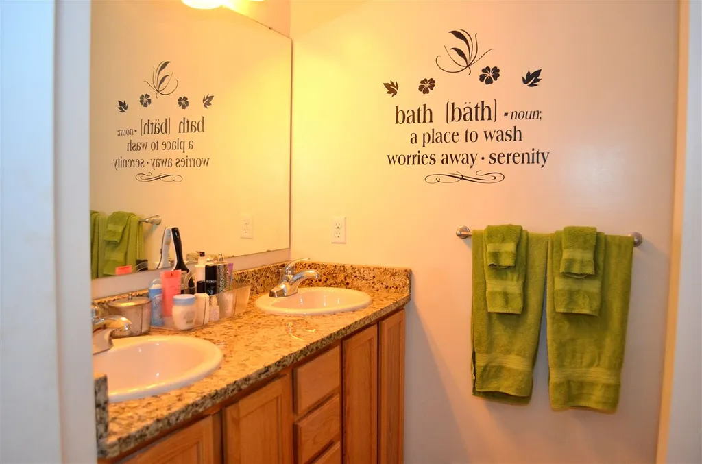 32 Diane Lane Colchester VT 05446