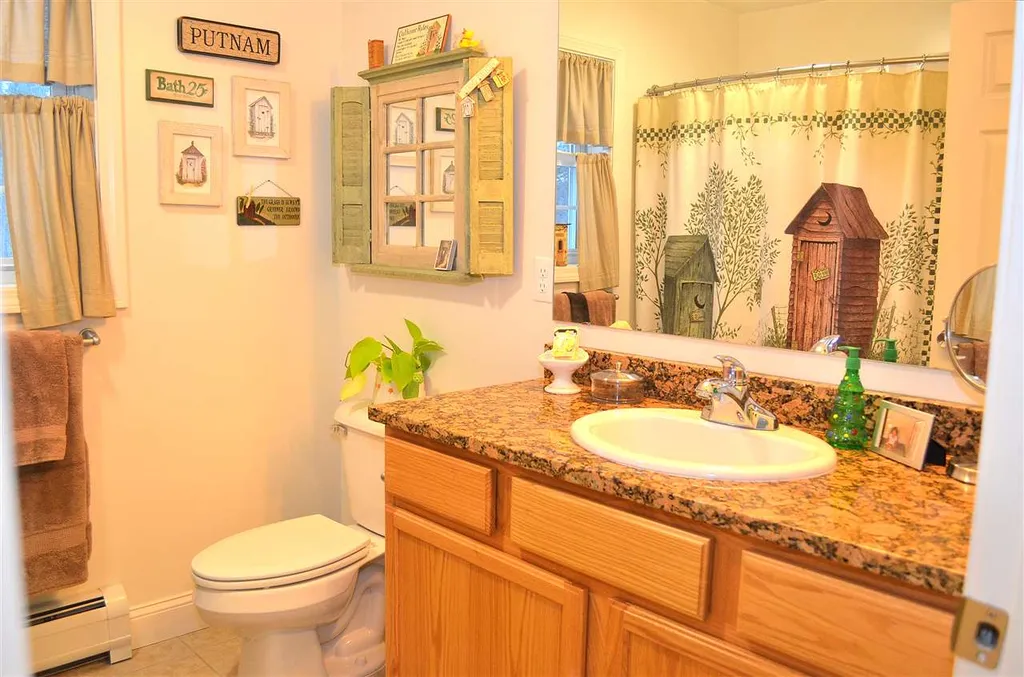 32 Diane Lane Colchester VT 05446
