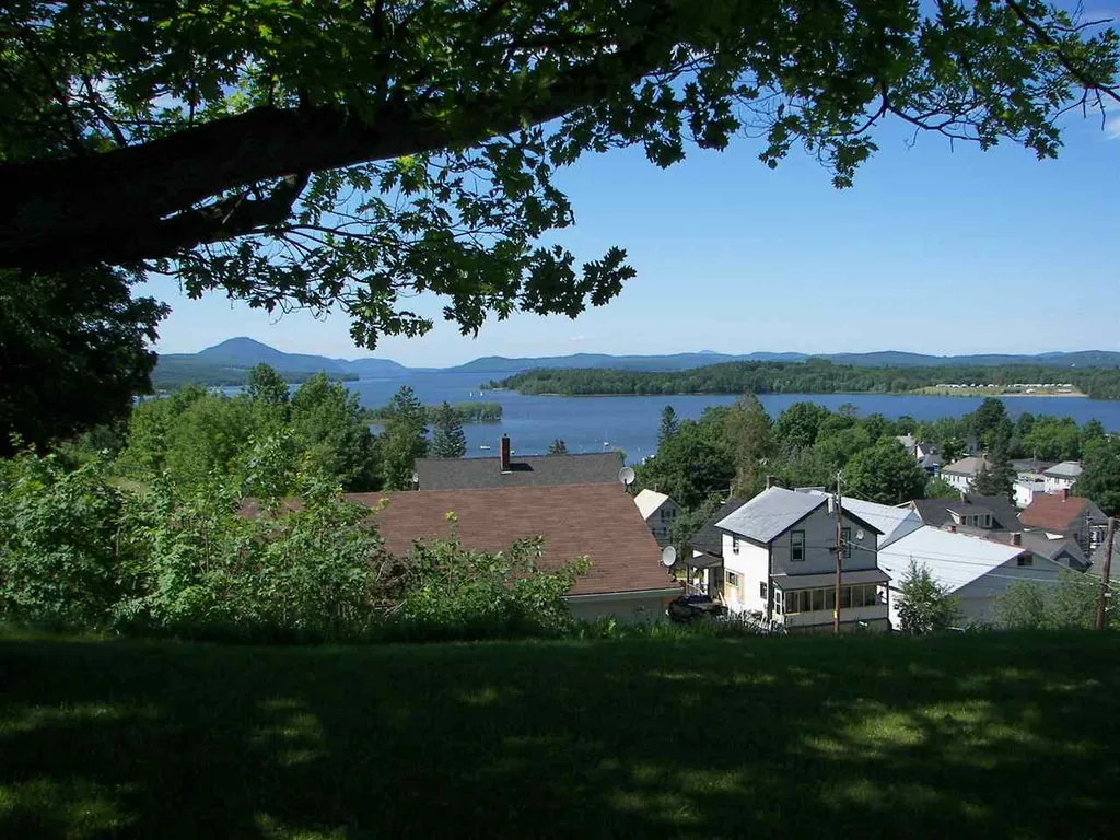 54 Raymond Avenue Newport City VT 05855