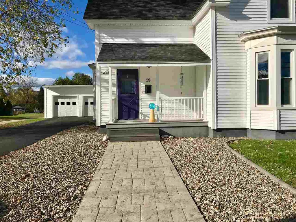 59 Elm Street Lancaster NH 03584
