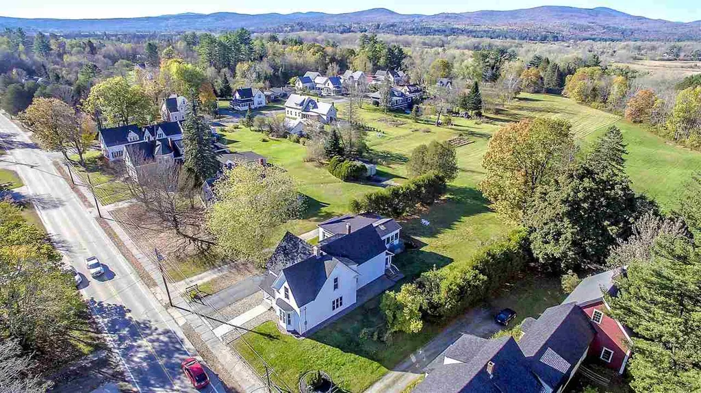 59 Elm Street Lancaster NH 03584