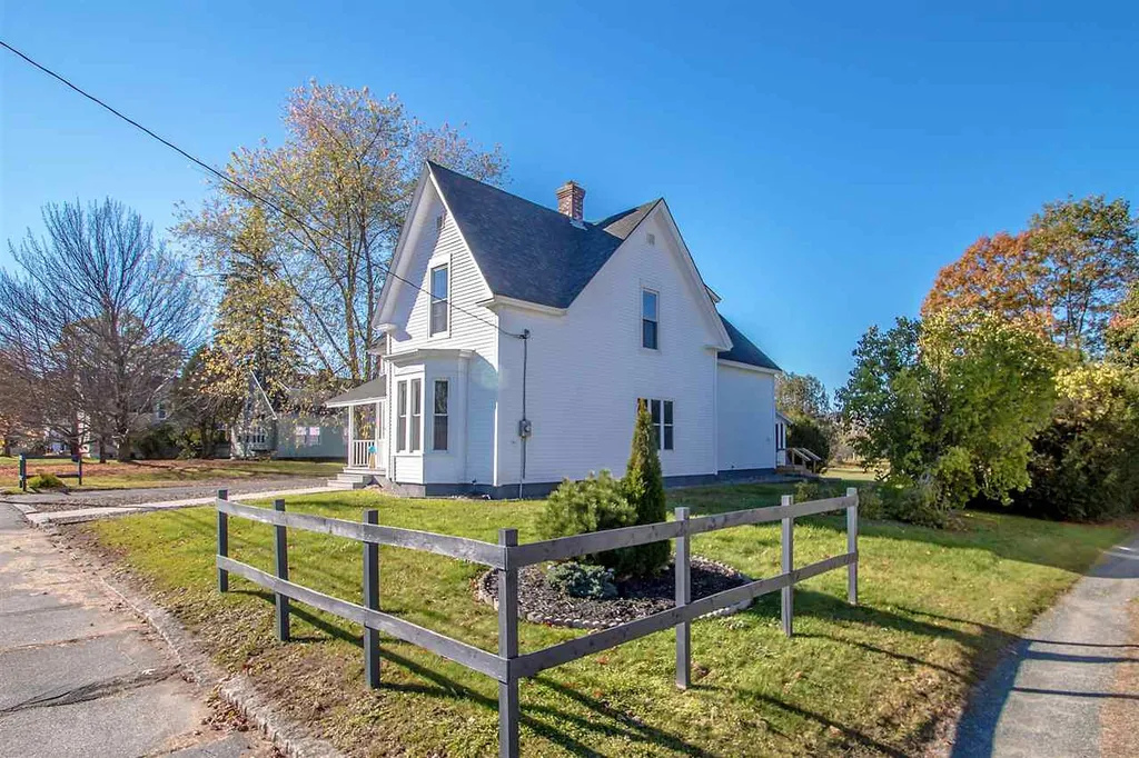 59 Elm Street Lancaster NH 03584