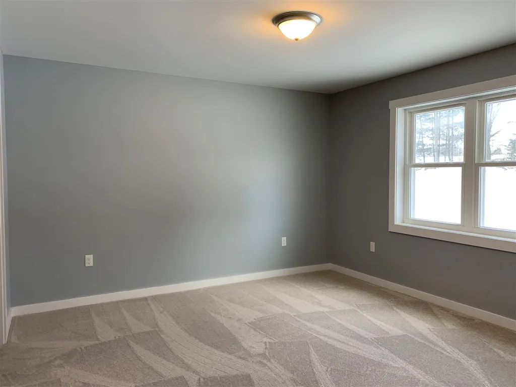 102 Spruce Lane Hyde Park VT 05655