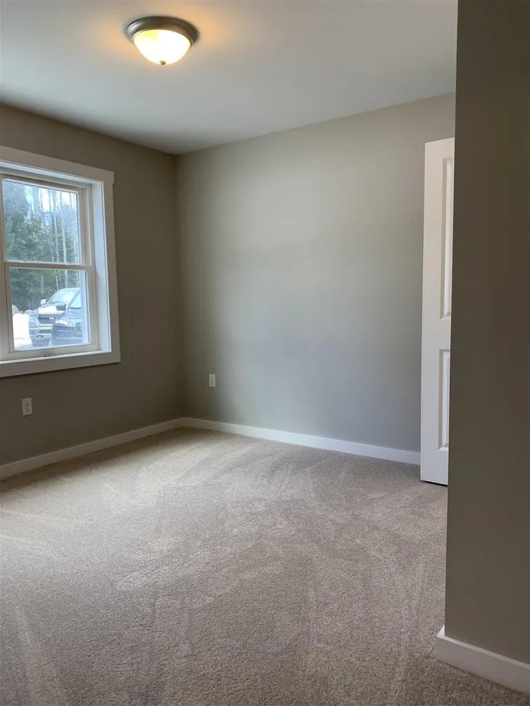 102 Spruce Lane Hyde Park VT 05655