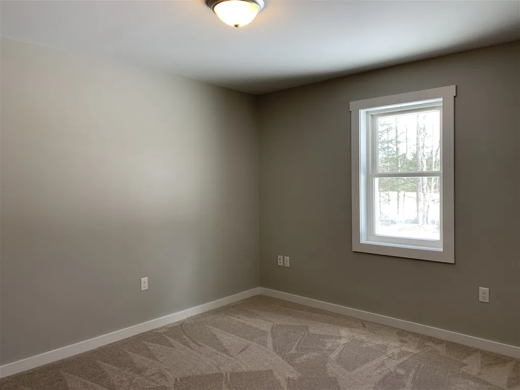 102 Spruce Lane Hyde Park VT 05655