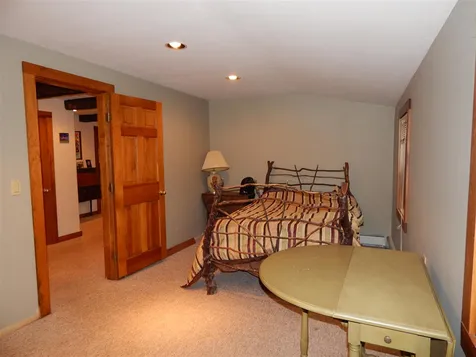 106 Pleasant View Road Bradford NH 03221