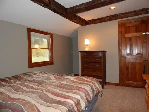 106 Pleasant View Road Bradford NH 03221