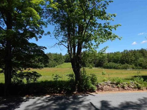 106 Pleasant View Road Bradford NH 03221