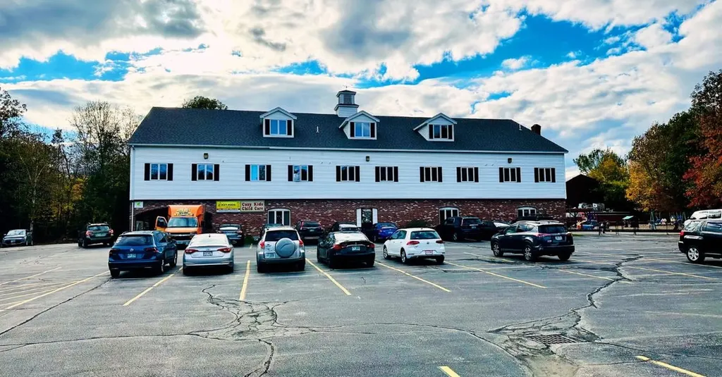 3 Sanborn Road Londonderry NH 03053