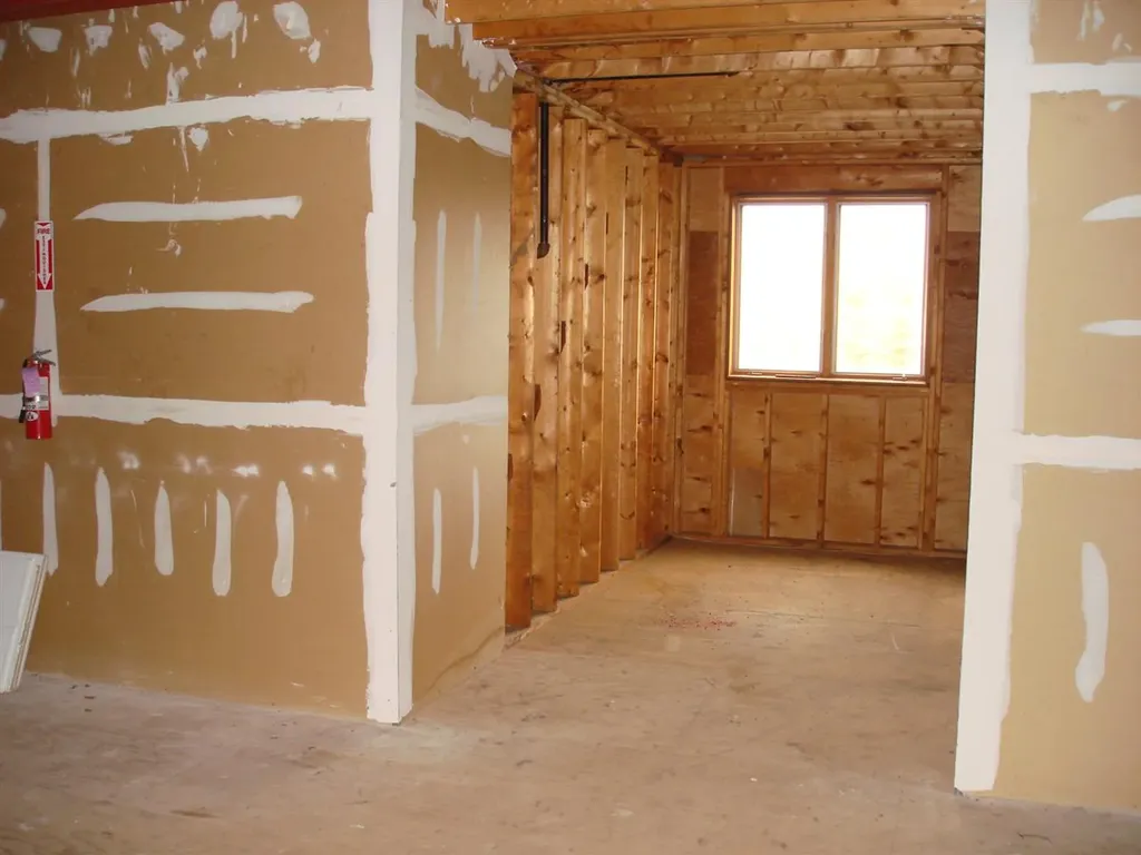 3 Sanborn Road Londonderry NH 03053