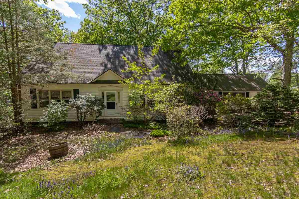 170 Edgewater Drive Gilford NH 03249