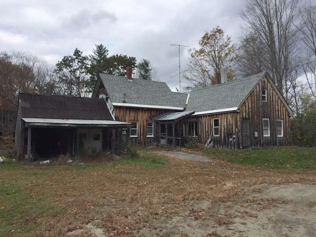 95 E Side Road Wentworth NH 03282
