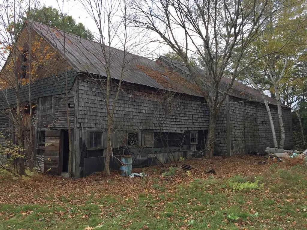 95 E Side Road Wentworth NH 03282