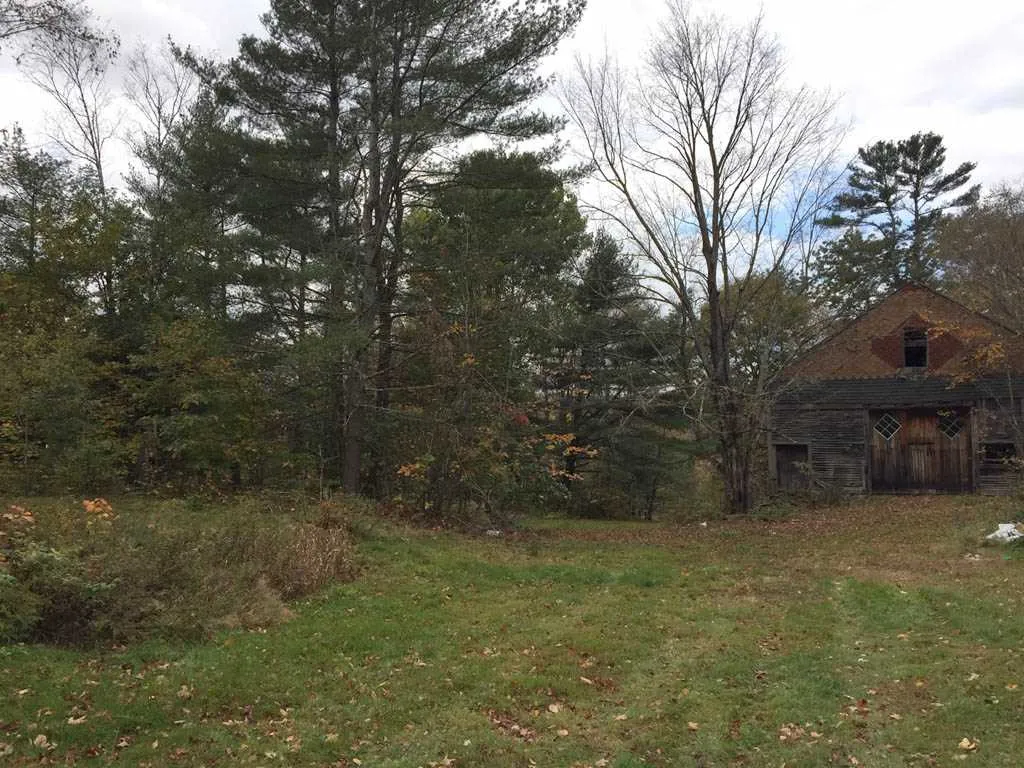 95 E Side Road Wentworth NH 03282