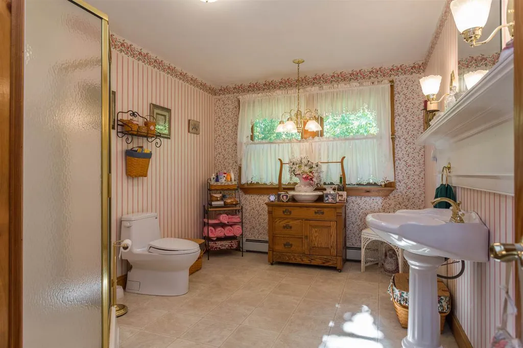 37 Jackson Drive Farmington NH 03835
