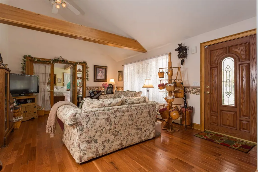 37 Jackson Drive Farmington NH 03835