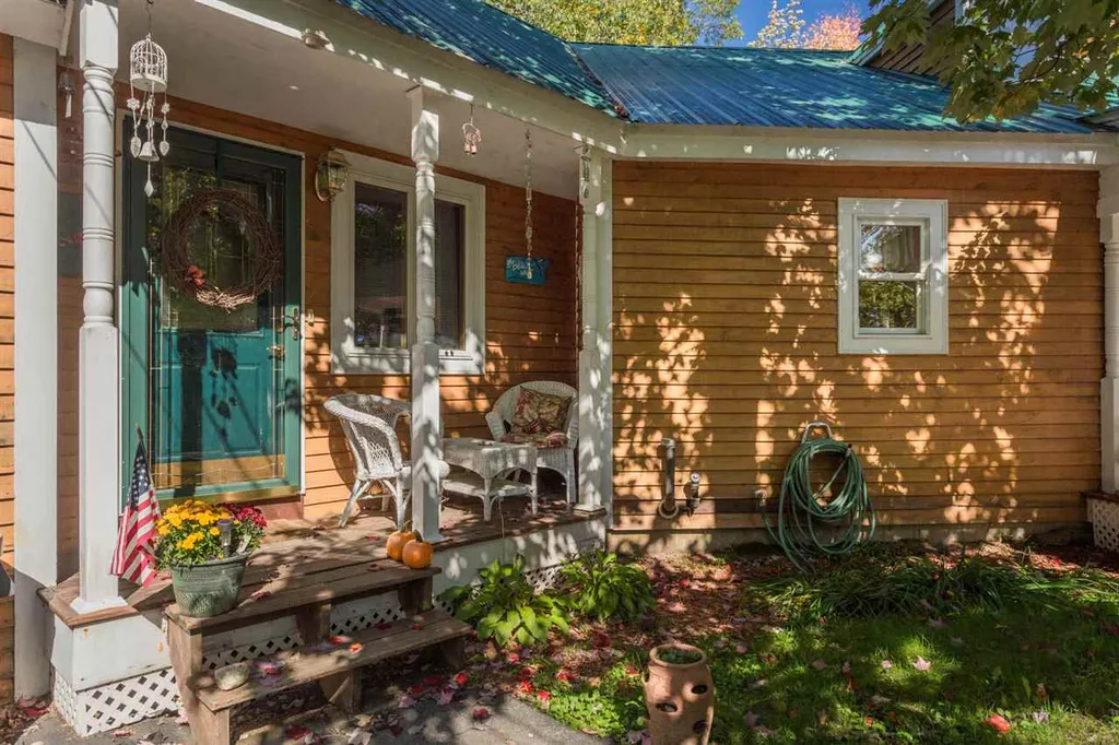 37 Jackson Drive Farmington NH 03835