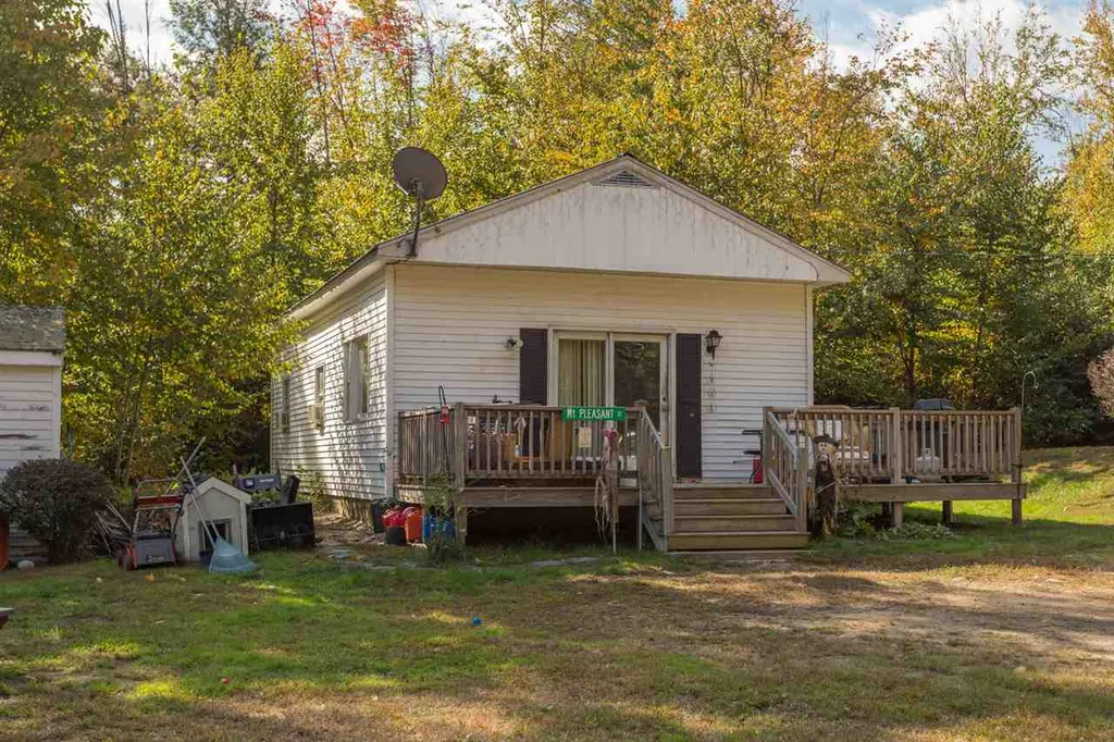 37 Jackson Drive Farmington NH 03835