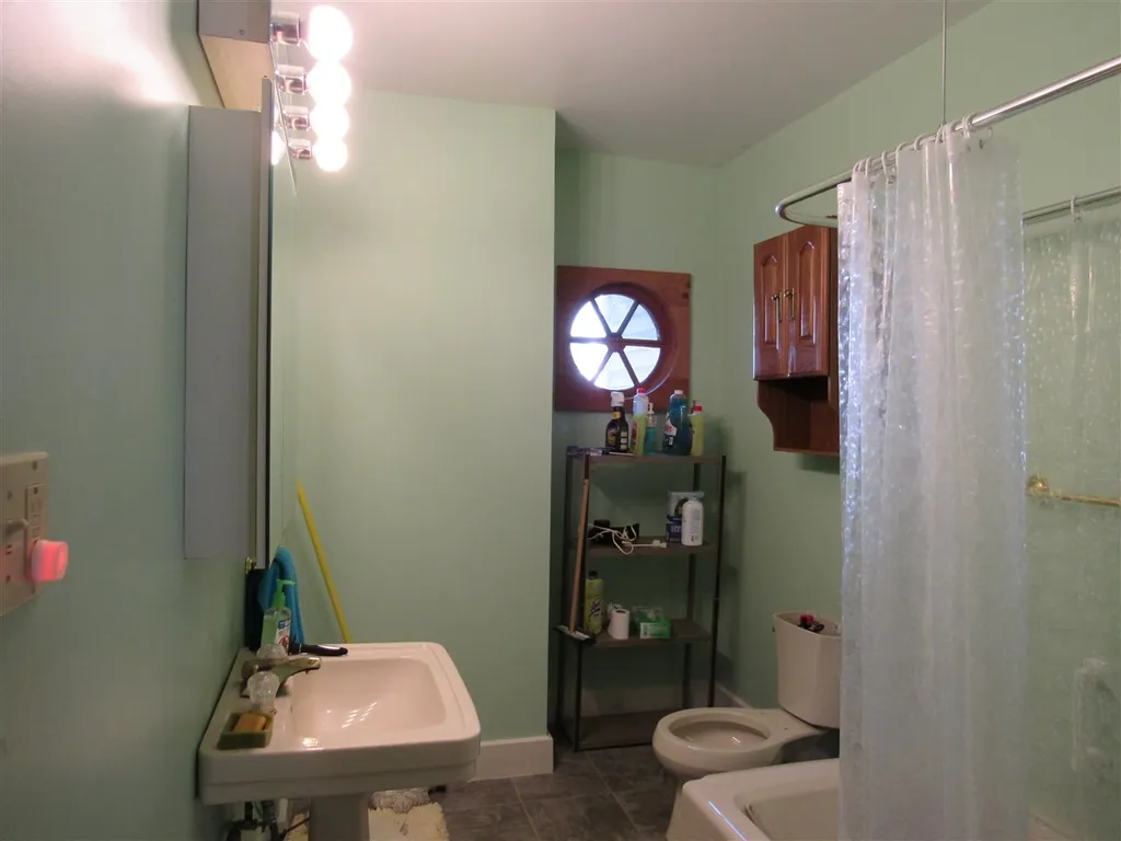 71 West Pleasant Street Claremont NH 03743
