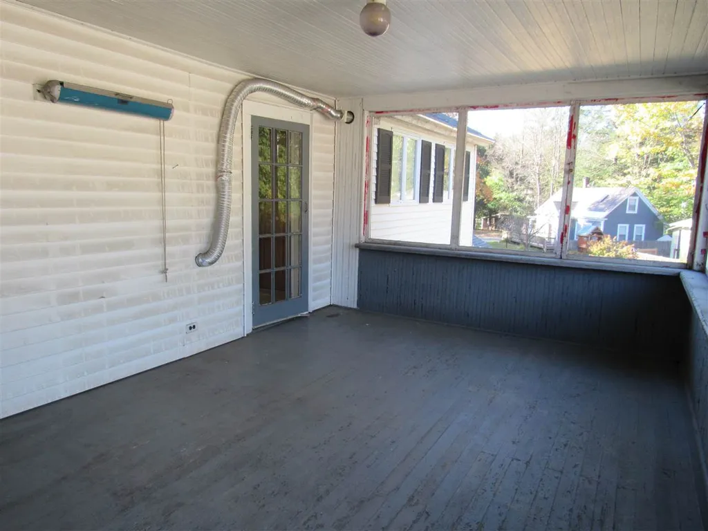 71 West Pleasant Street Claremont NH 03743