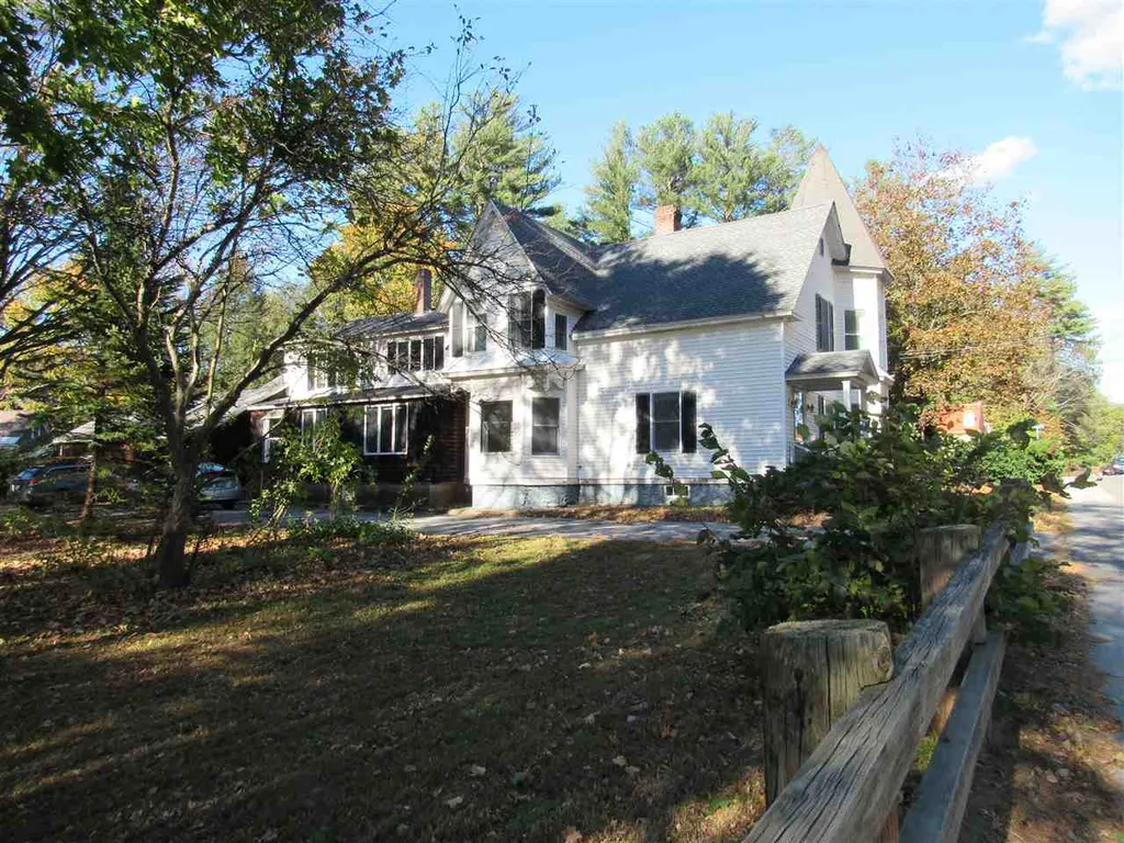 71 West Pleasant Street Claremont NH 03743