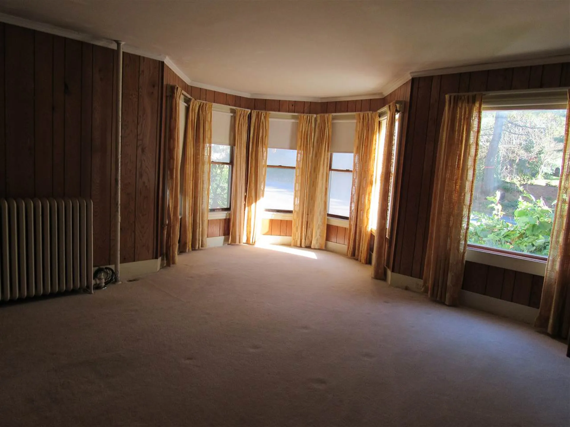 71 West Pleasant Street Claremont NH 03743