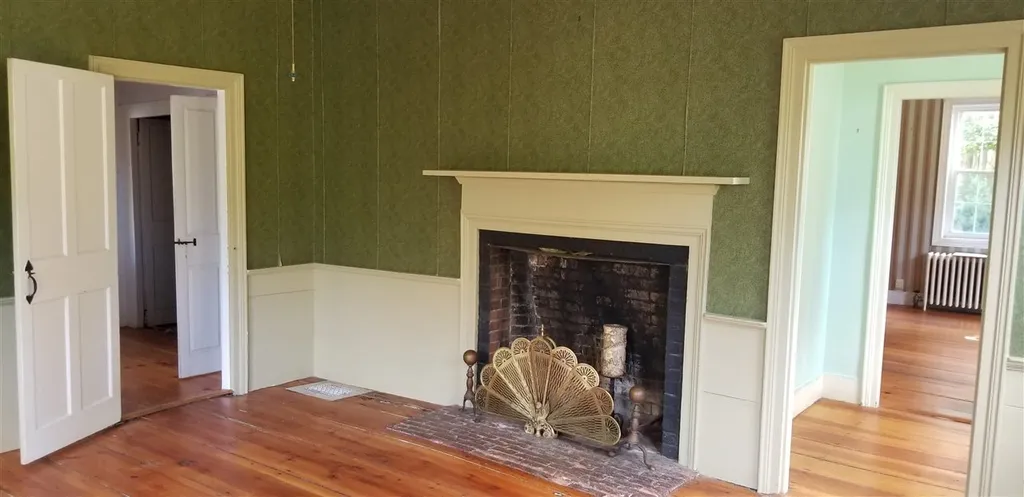 95 North Road Walpole NH 03608