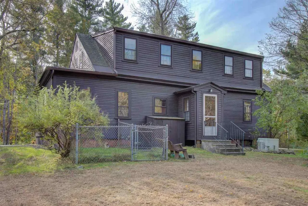 42 Little River Road Kingston NH 03848