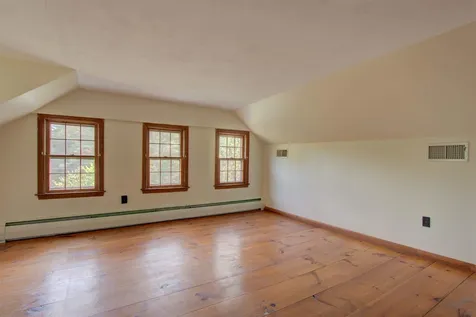 42 Little River Road Kingston NH 03848