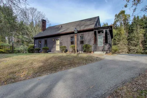 42 Little River Road Kingston NH 03848