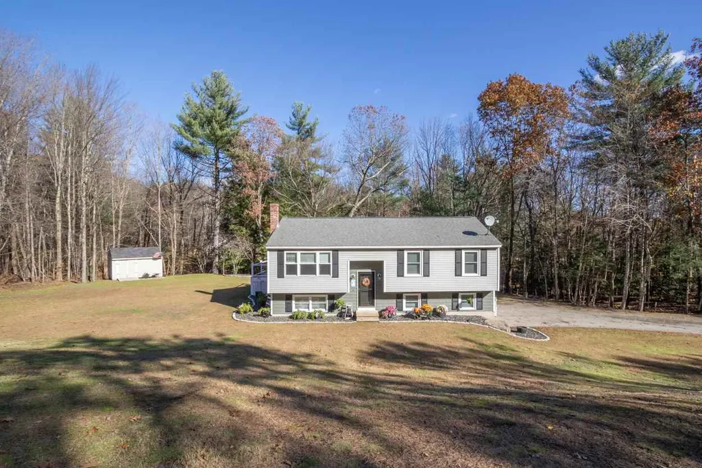 5 Shelly Drive Derry NH 03038