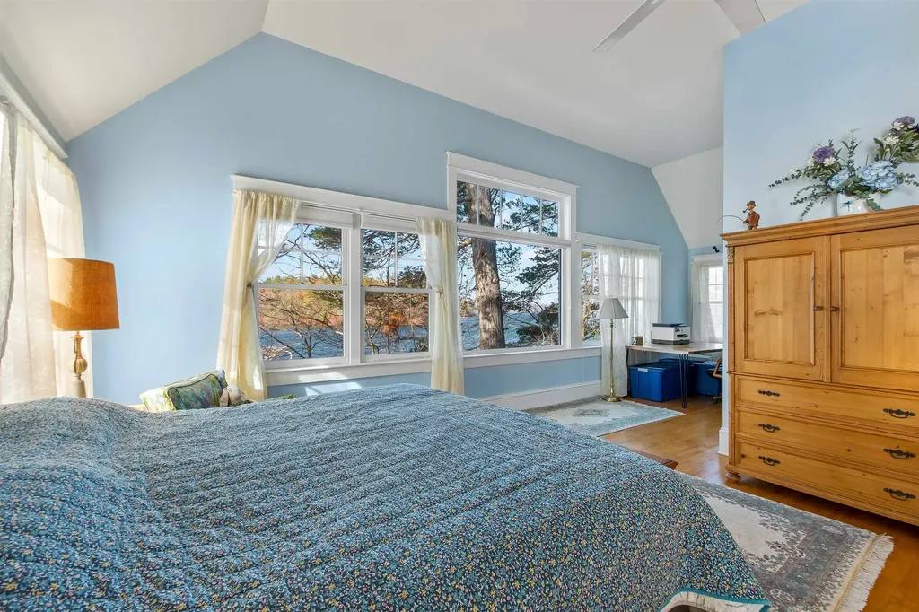 255 Pikes Point Road Bristol NH 03222