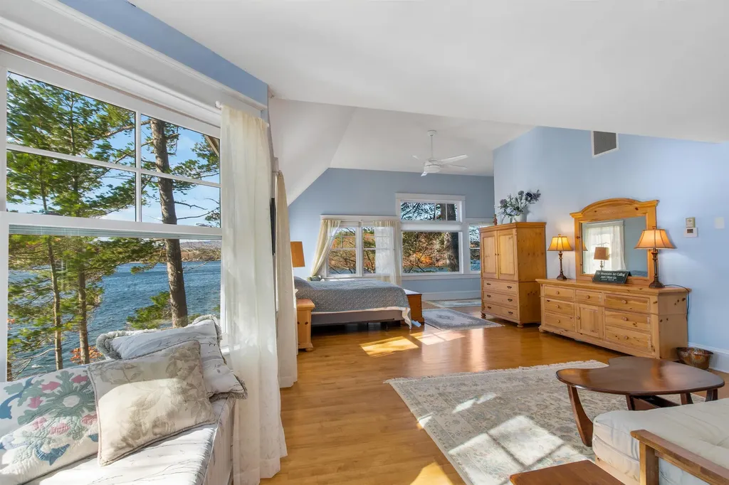 255 Pikes Point Road Bristol NH 03222