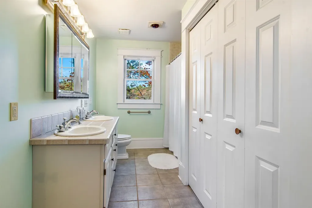 255 Pikes Point Road Bristol NH 03222