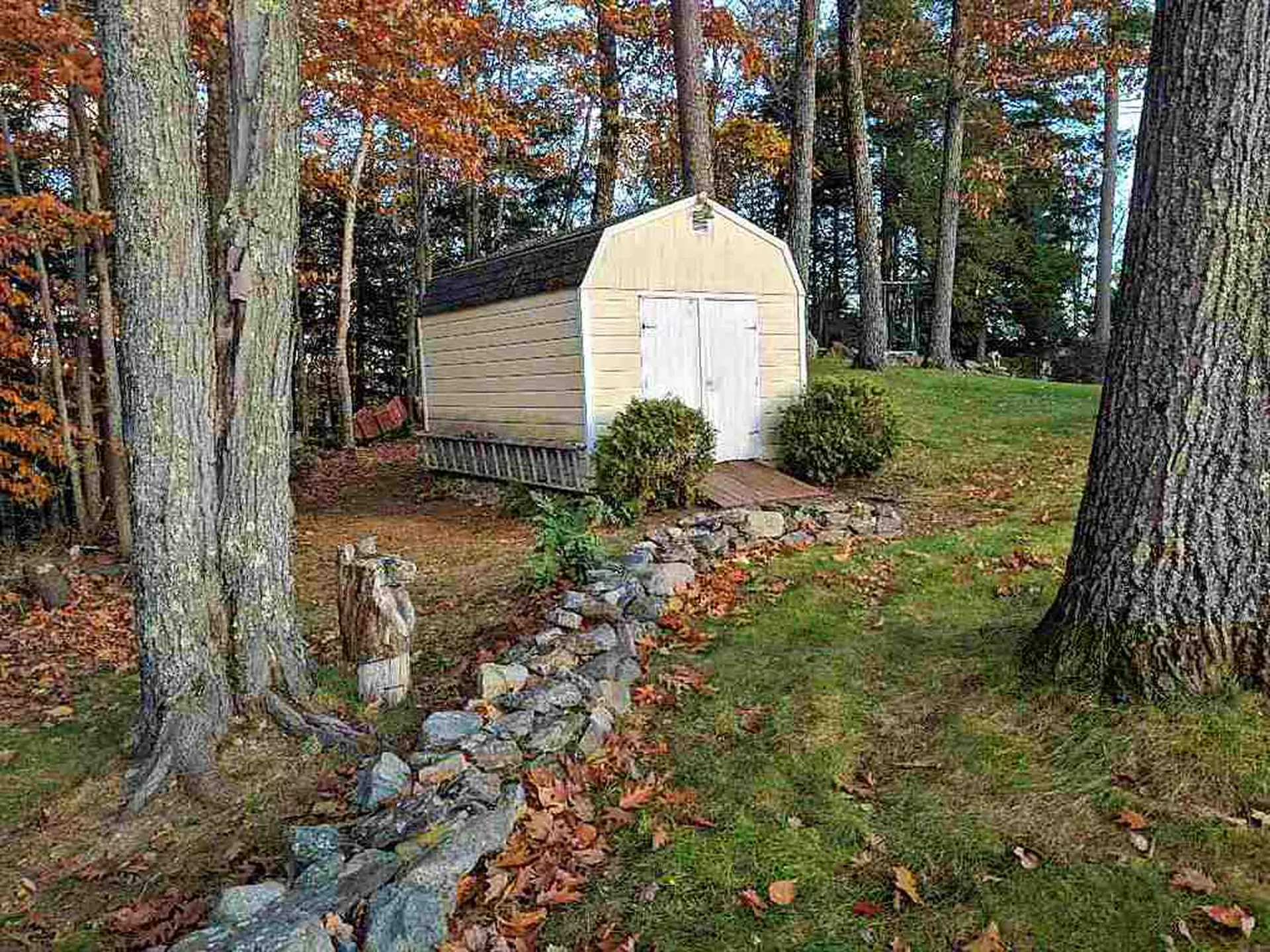 27 Cross Country Lane Plymouth NH 03264