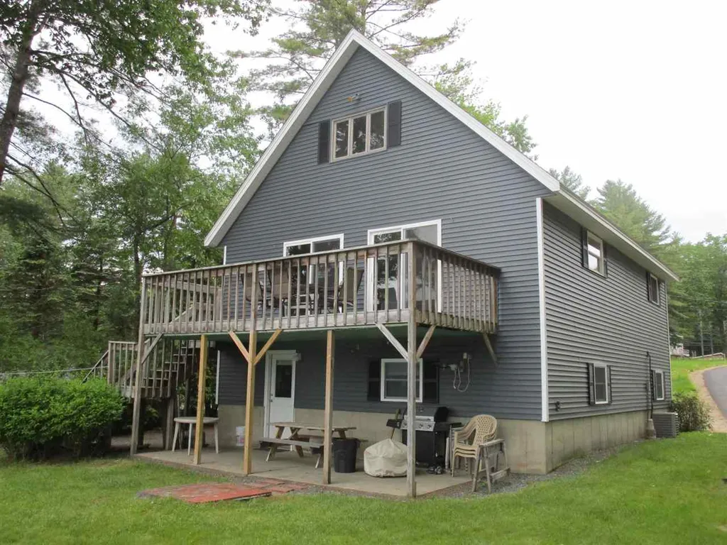 26 Pollard Path Bridgewater NH 03222