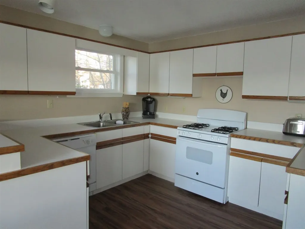 26 Pollard Path Bridgewater NH 03222