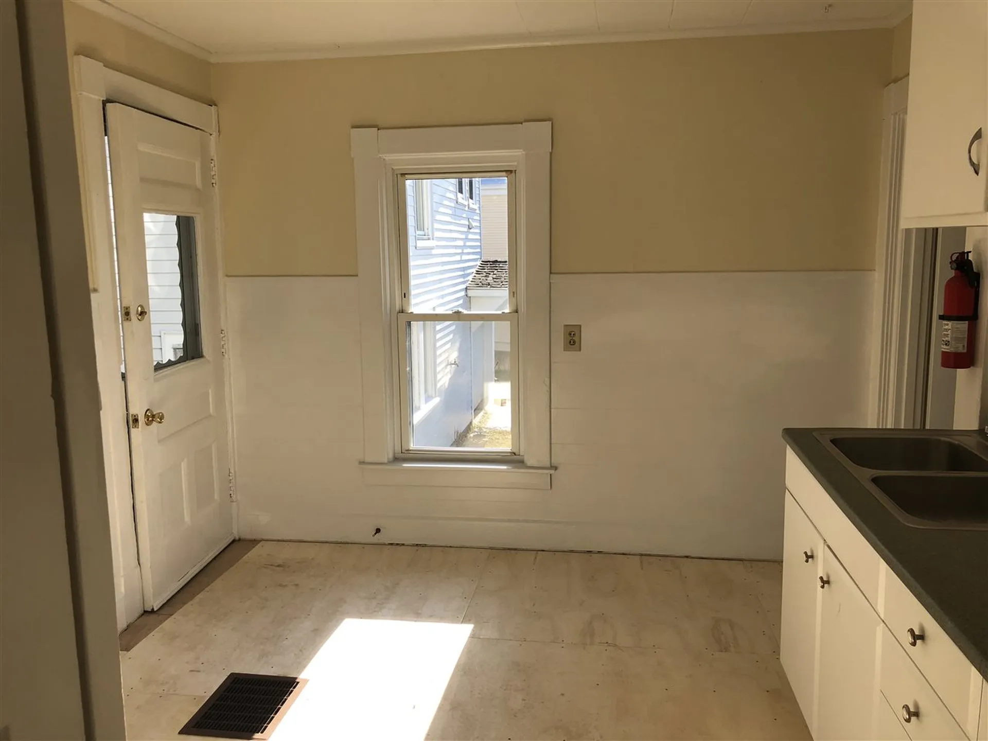 492-496 Union Avenue Laconia NH 03246