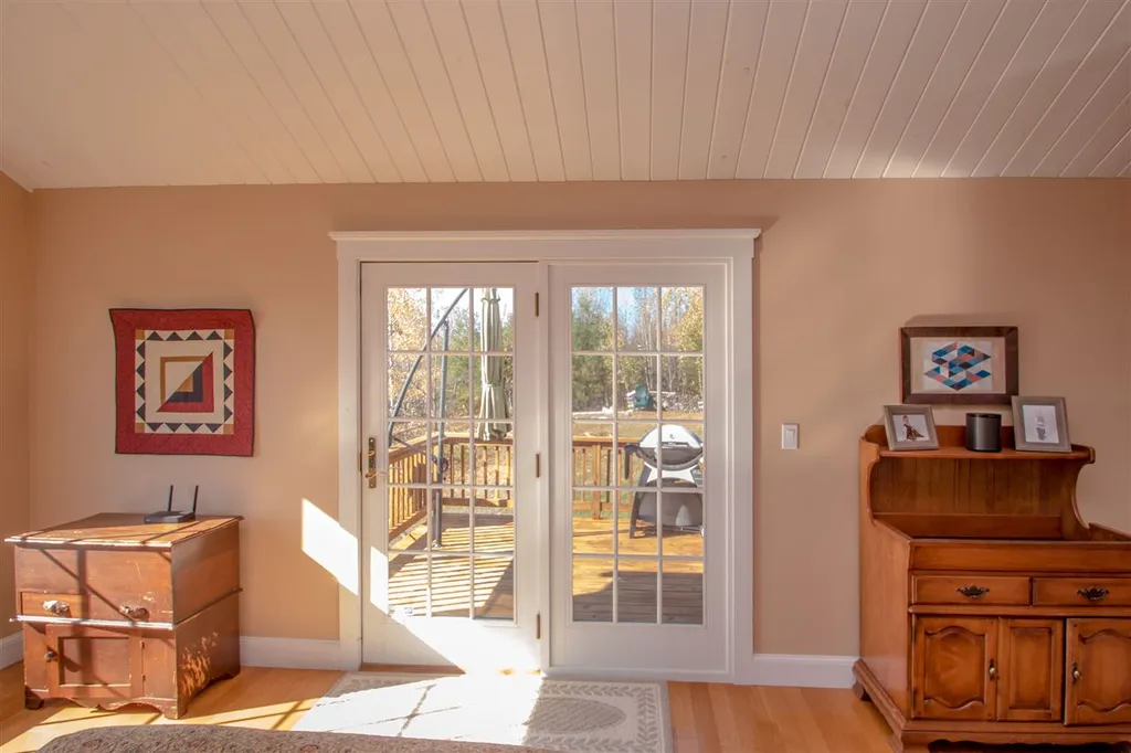 106 Mirror Lake Estates Drive Whitefield NH 03598