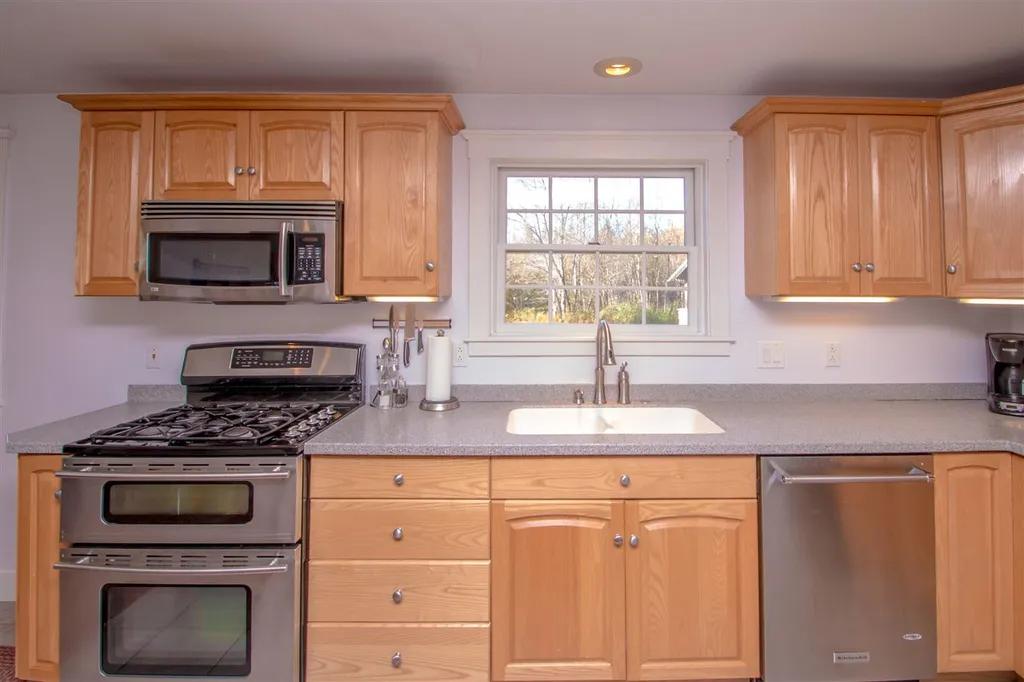 106 Mirror Lake Estates Drive Whitefield NH 03598