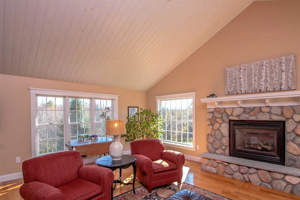 106 Mirror Lake Estates Drive Whitefield NH 03598