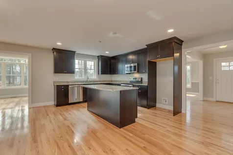 5 Horizon Drive Litchfield NH 03052
