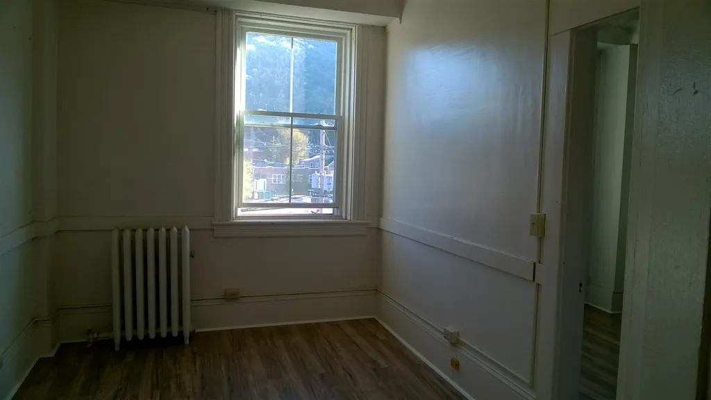 18 The Square Rockingham VT 05101