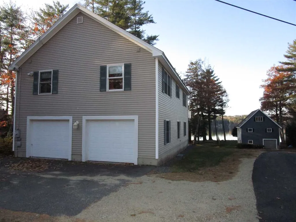 15 Pollard Path Bridgewater NH 03222