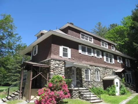 1 Foster Place Claremont NH 03743