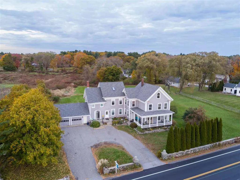 69 Atlantic Avenue North Hampton NH 03862