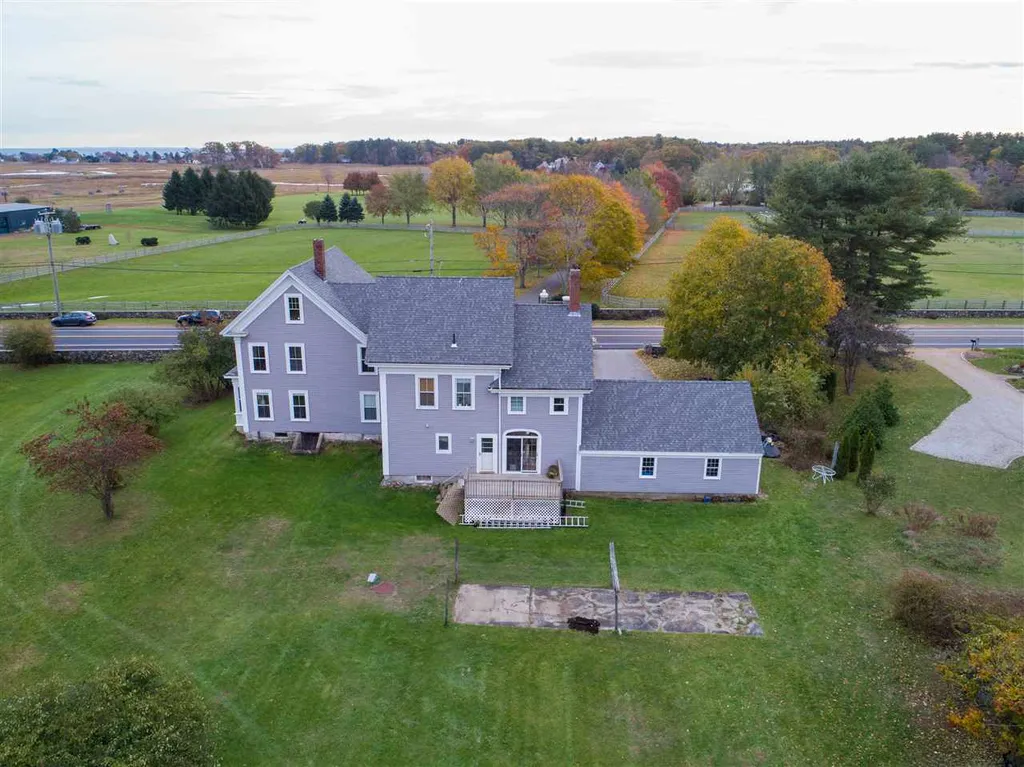 69 Atlantic Avenue North Hampton NH 03862